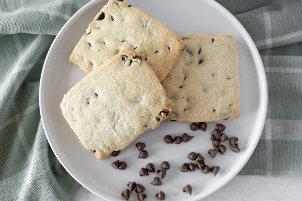 product photography detail shot of cookies texture and chocolate chips