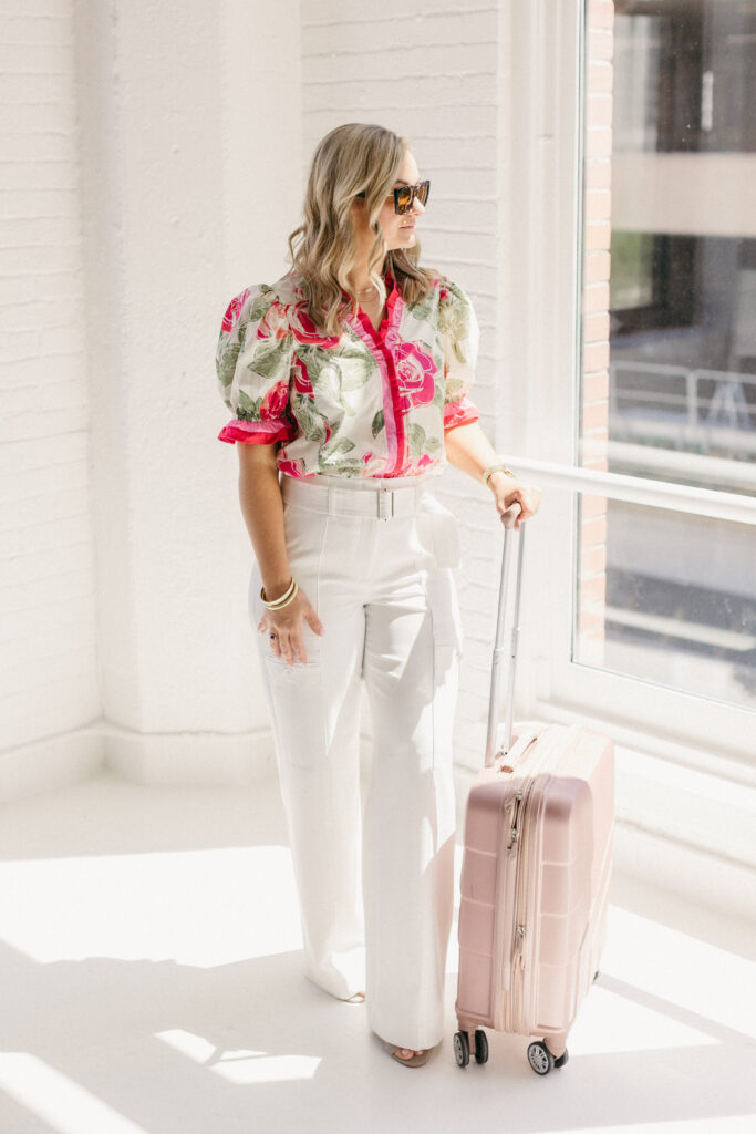 Luxury wedding travel planner going on trip, brand photography session by Lisa Kathan